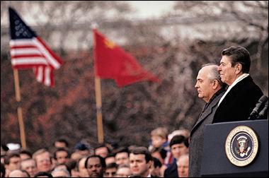 Photo: Ronald Reagan and Mikhail Gorbachev, Summit Meeting, Dec. 1987 Chromogenic print #141