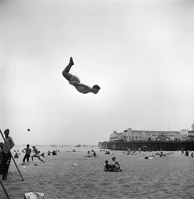 Fun at the Santa Monica Beach, 1948