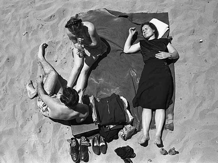 Coney Island Threesome, 1947