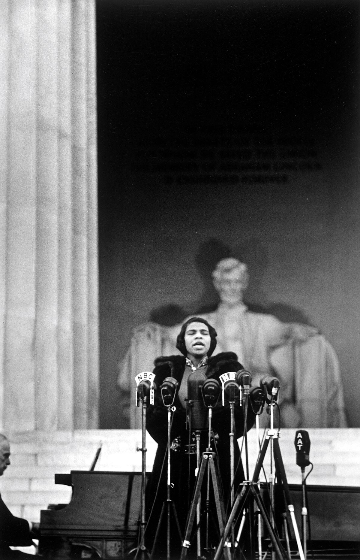 Thomas McAvoy: Marian Anderson, denied use of the DAR Hall, gives a concert at the Loncoln Memorial, Washington, DC, 1939