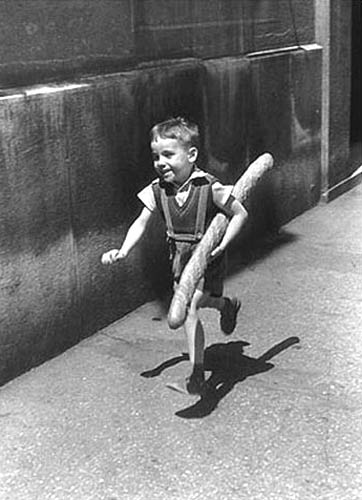 Willy Ronis: Le Petite Parisian, 1952