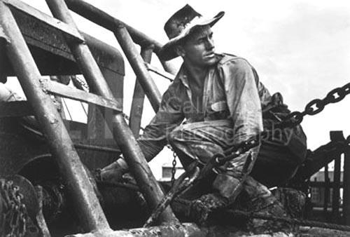 Photo: Oil field worker, Freer, Texas,1937 Gelatin Silver print #366