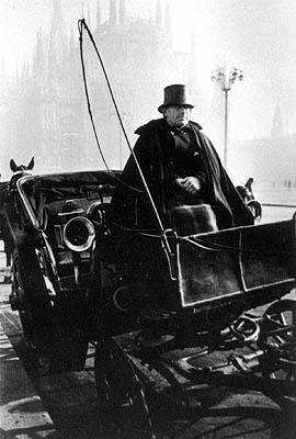 Coachman waits for a fare near La Scala, Milan, 1934<br/>