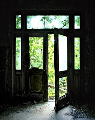 Corridor 9, doorway, Island 3