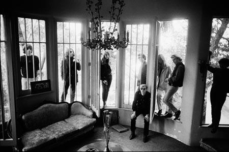 Photo: Andy Warhol, Nico and the Velvet Underground, Los Angeles, California, 1965 (windows) Gelatin Silver print #837