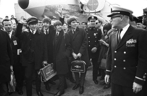 Photo: The Beatles arrive, February 7, 1964, New York Gelatin Silver print #1386