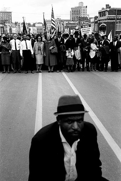 Photo: Entering Montgomery, Selma March, 1965 Gelatin Silver print #1722