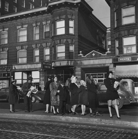 Waiting for the Trolley, Chicago, 1946 Gelatin Silver print