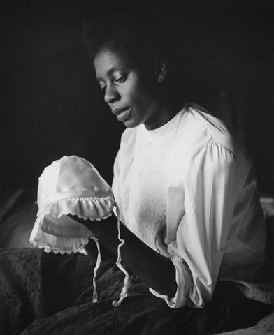 Photo: Florentine with baby's cap, Los Angeles,1950 Gelatin Silver print #2400