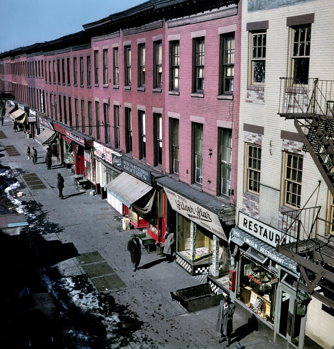 Street scene in East Harlem, New York, 1947