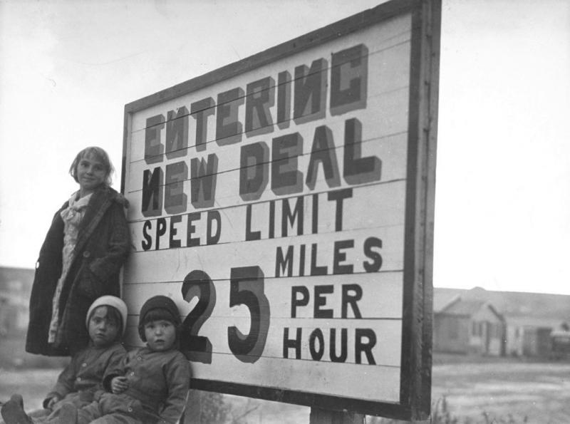 Photo: Entering New Deal, Montana, 1936 Gelatin Silver print #2644