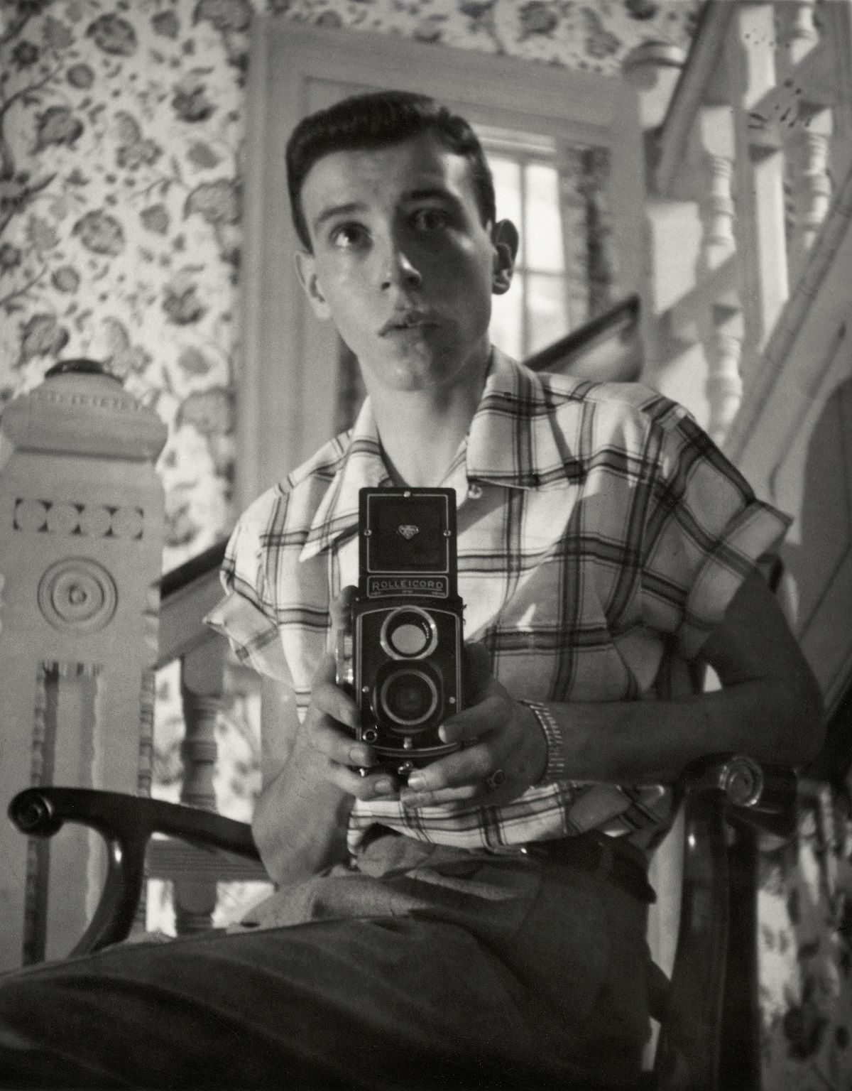 Bill Eppridge self-portrait with Rolleicord, probably 1952