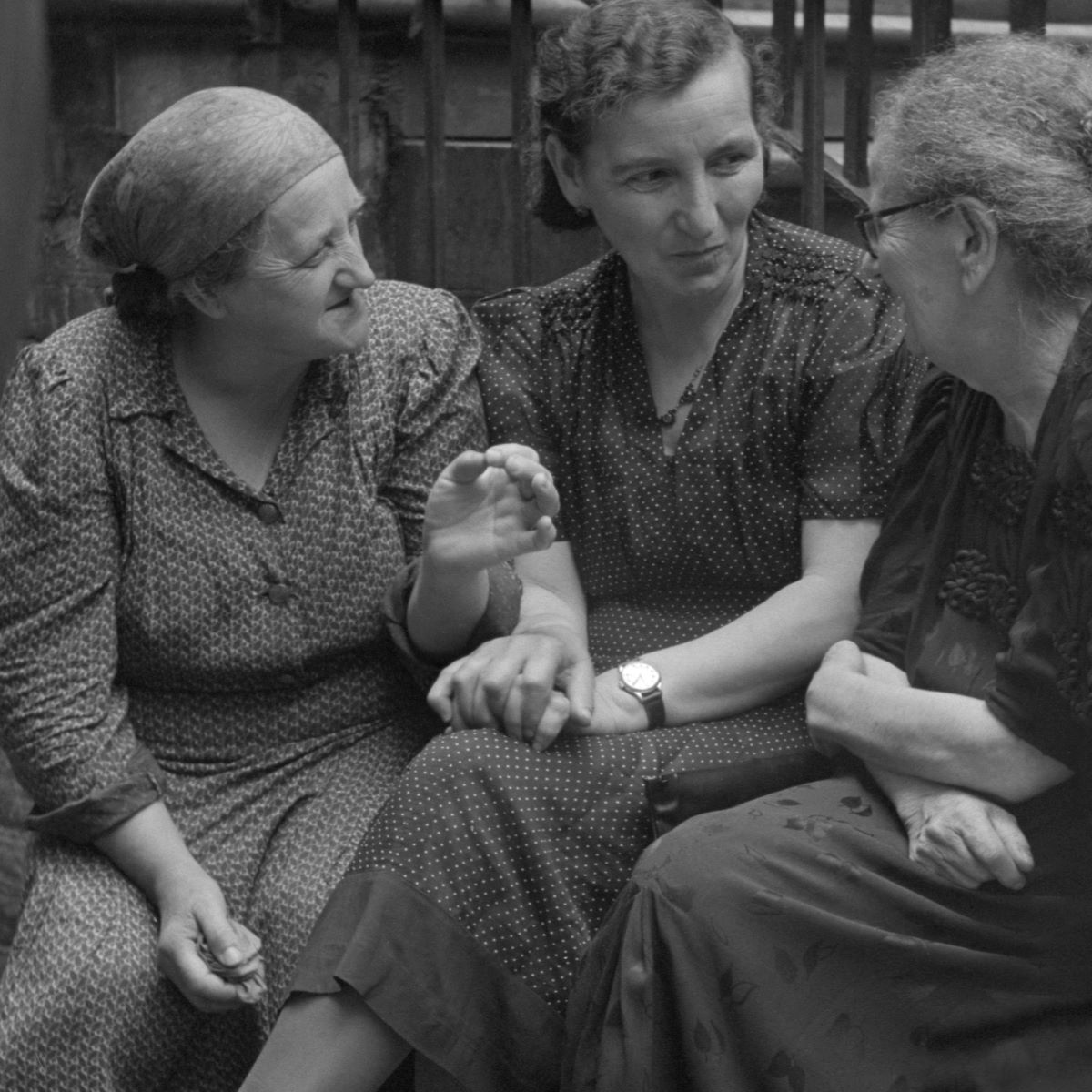 Untitled (3 Women), New York, c. 1946 - 1950