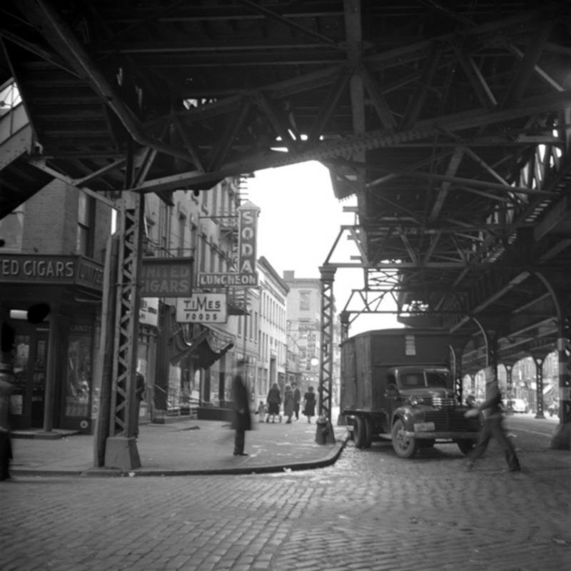 Photo: Under the EL, New York City, c. 1946-1950 Gelatin Silver print #2744