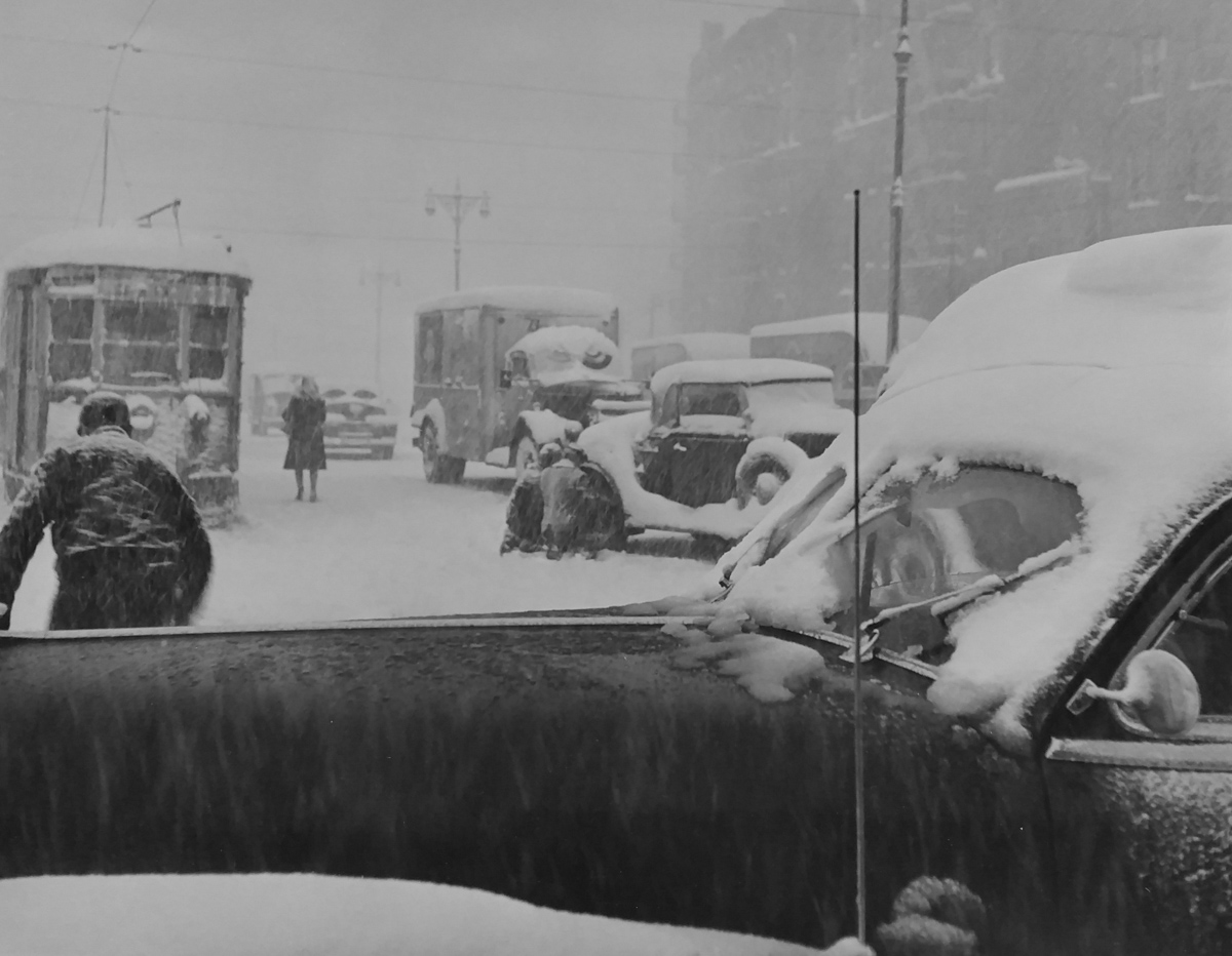 Car in snowstorm, New York City, 1947