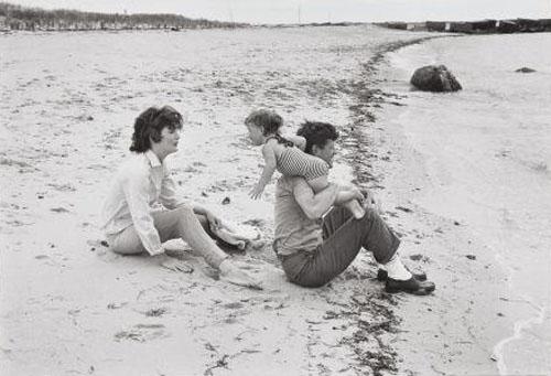 Kennedy family on beach, Hyannis Port, 1959 (Caroline on shoulder) Vintage Gelatin Silver Print