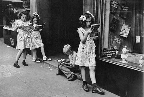 Comic book readers, New York,  1947 Gelatin Silver print