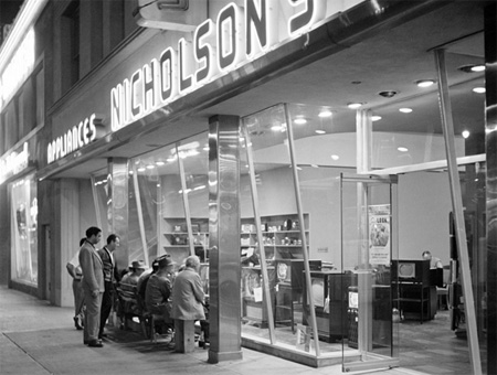 Watching TV Fights, Nicholson's, Sunset Boulevard, 1949